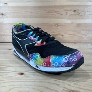 Diadora Sarath Ton x Be Seen Autism Awareness Shoes N9002
Men’s Size 8 
Black